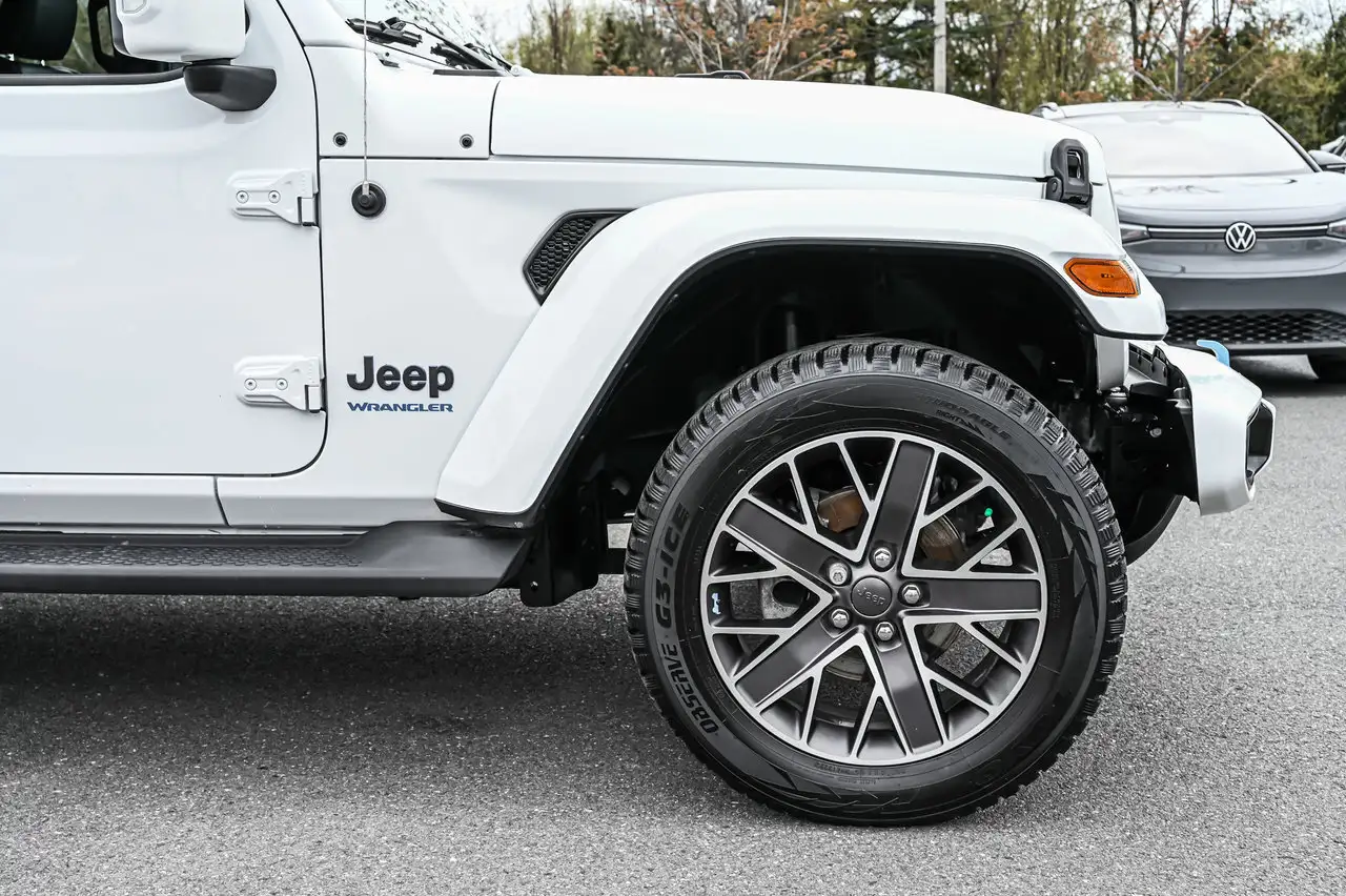 Jeep Wrangler снимка Jeep Wrangler