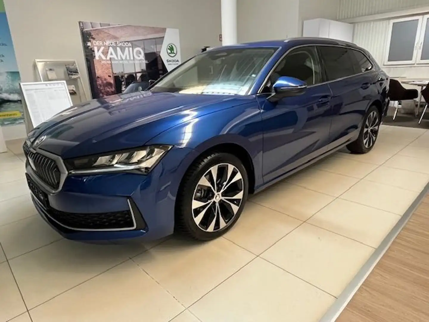 Skoda Superb Combi 1.5 TSI DSG Selection+AHZV+NAVI+ACC Albastru - 2