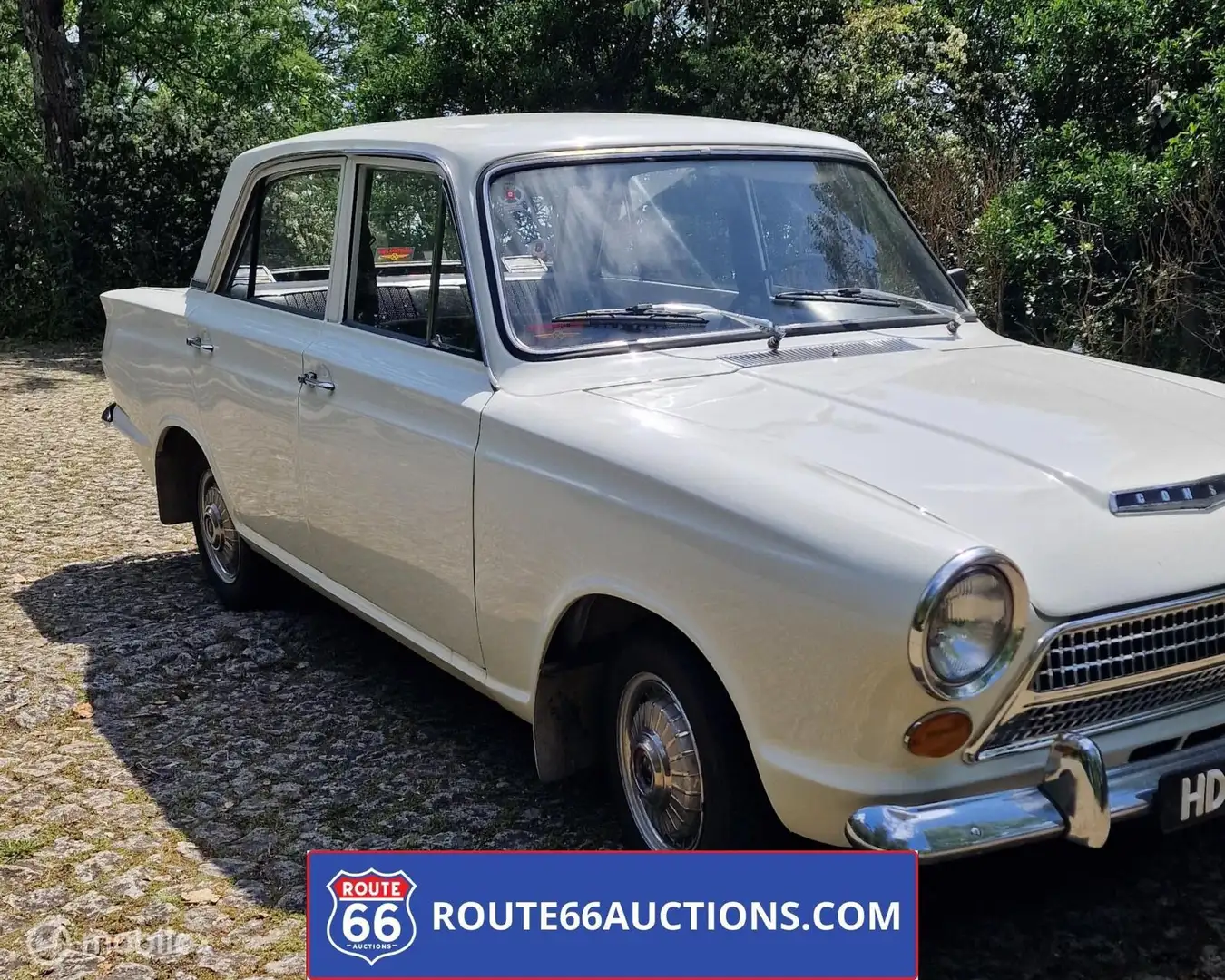 Ford Consul Cortina Mk1 Sedan | Route 66 Auctions Blanc - 1
