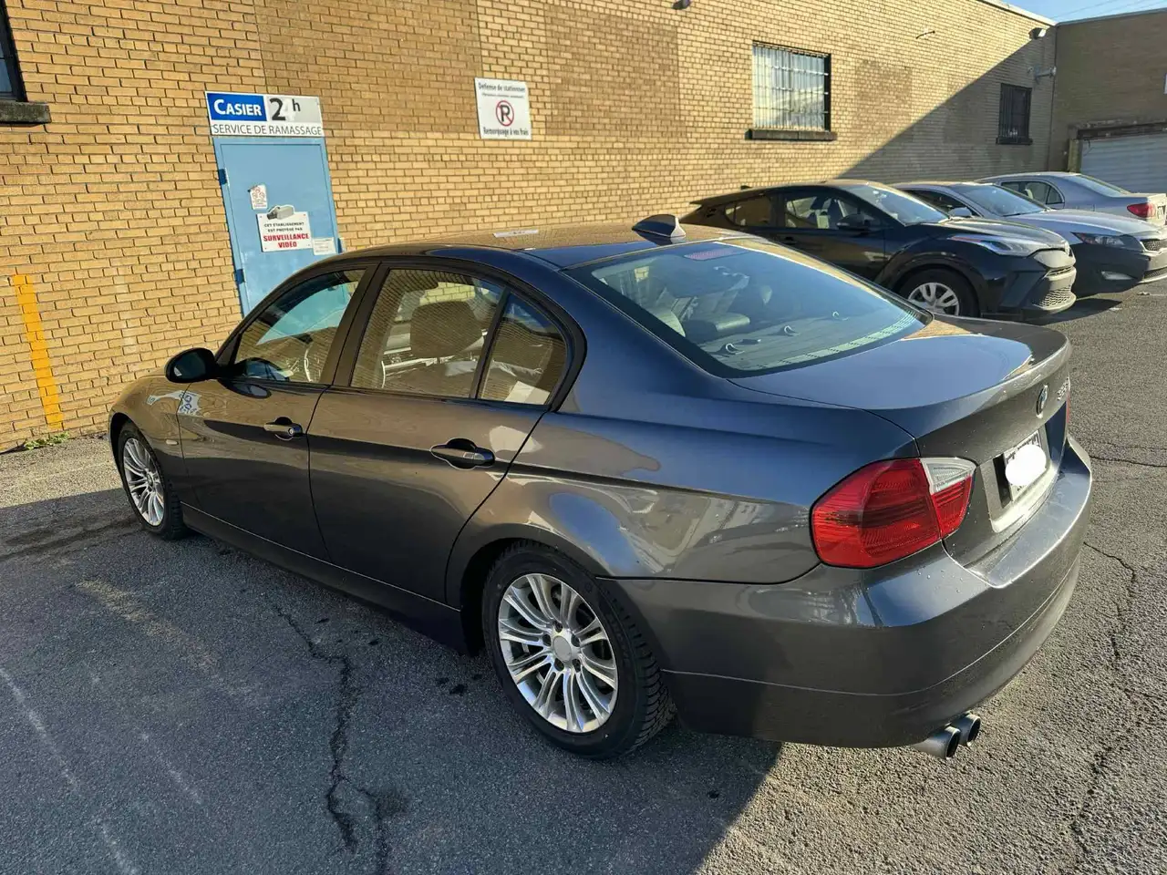 BMW 3 Series снимка BMW 3 Series