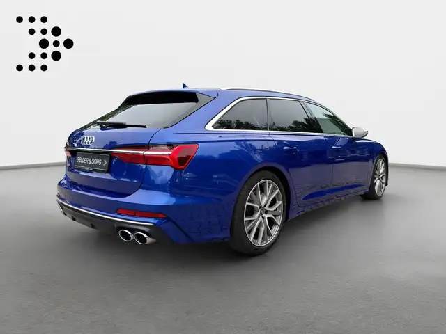 Audi S6 view 2