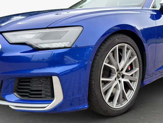 Audi S6 view 13