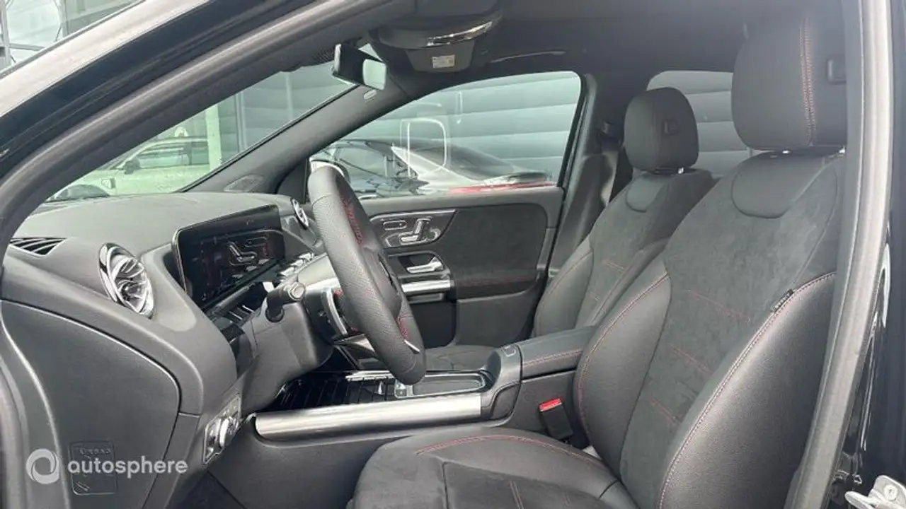 Mercedes-Benz GLA 2026 — фото 12