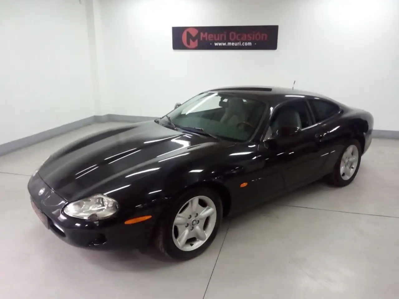 Jaguar XK XK8 1998