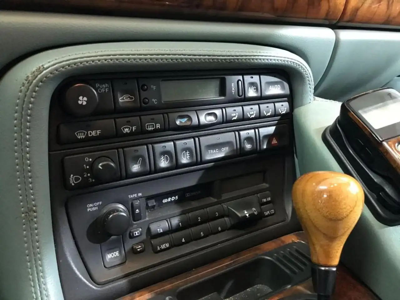 Jaguar XK8 8 8, foto 11