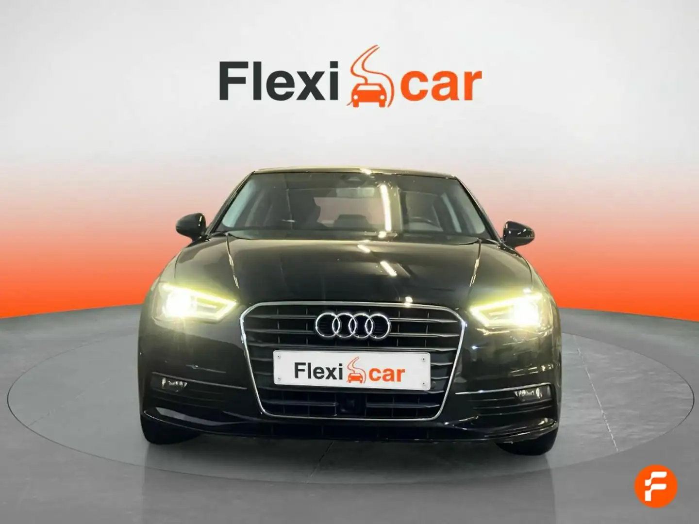 Audi A3 Sedan 1.6 TDI 110 clean d S tr S line ed Negro - 2