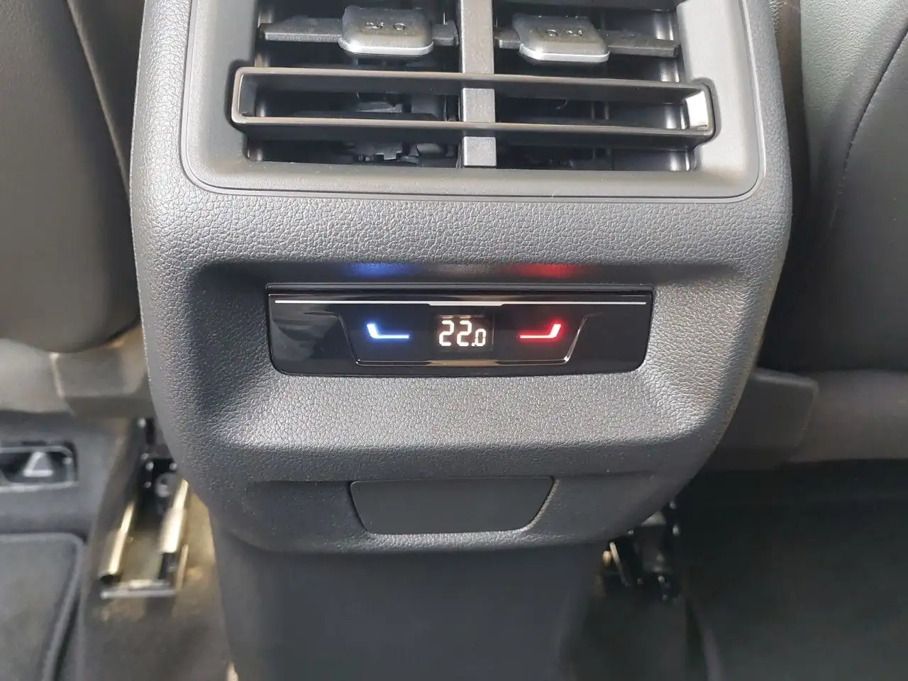 Volkswagen Tayron 1.5 TSI DSG LIFE AHK LEDPLUS CLIMATRONIC, миниатюра 13
