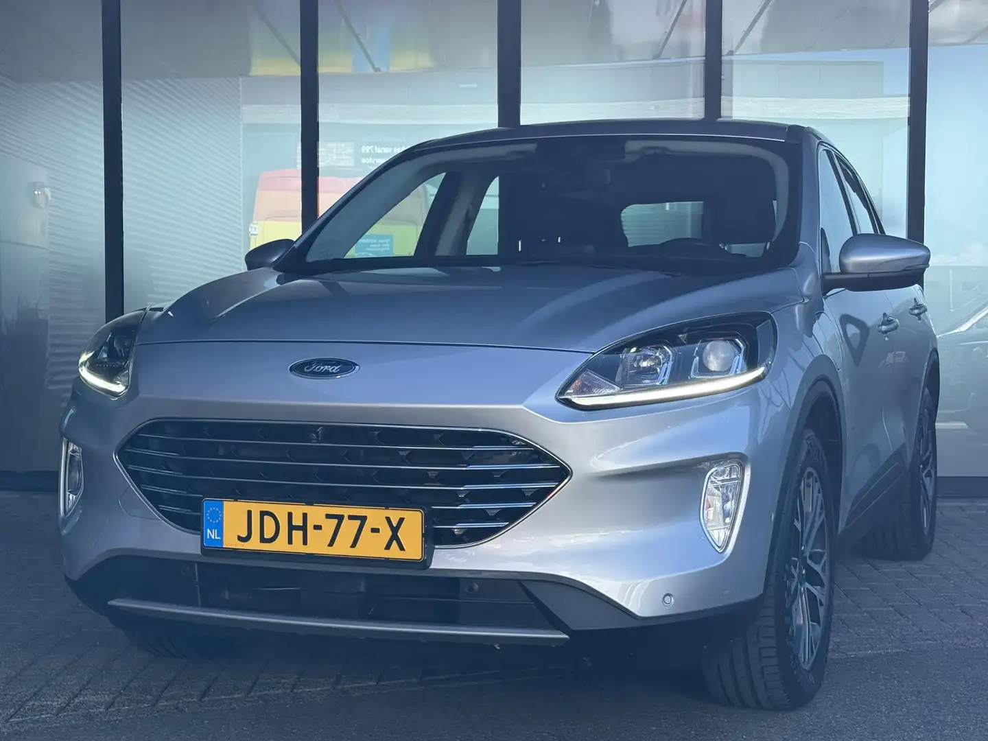 Ford Kuga 2.5 PHEV Titanium Winterpack - 19"velgen - adaptie Grau - 2