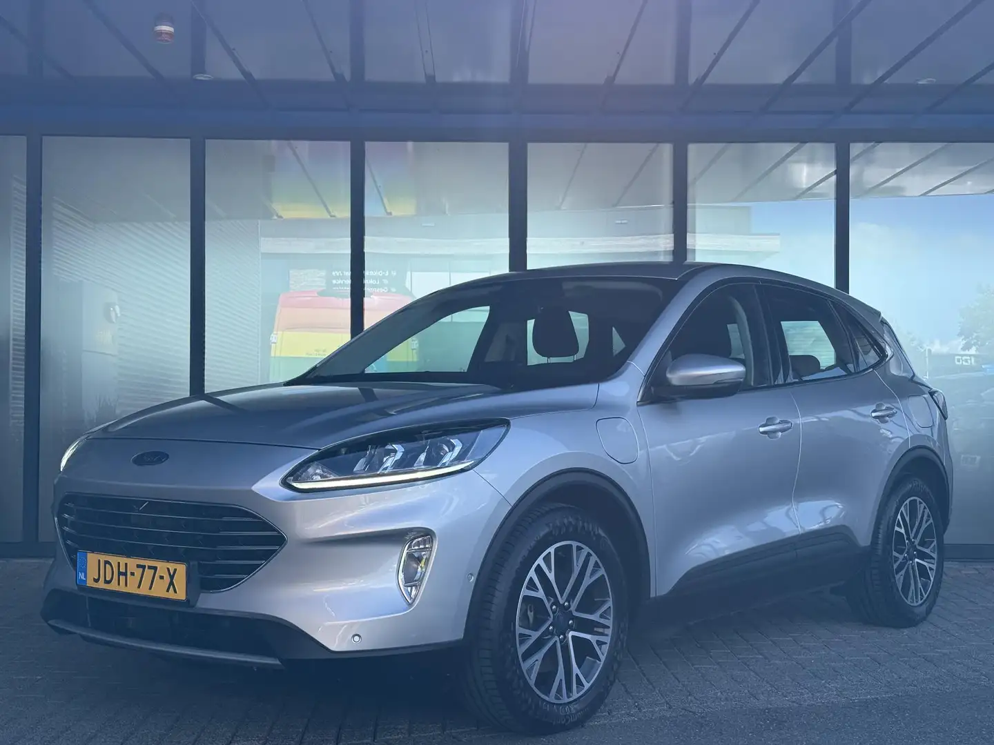 Ford Kuga 2.5 PHEV Titanium Winterpack - 19"velgen - adaptie Grau - 1