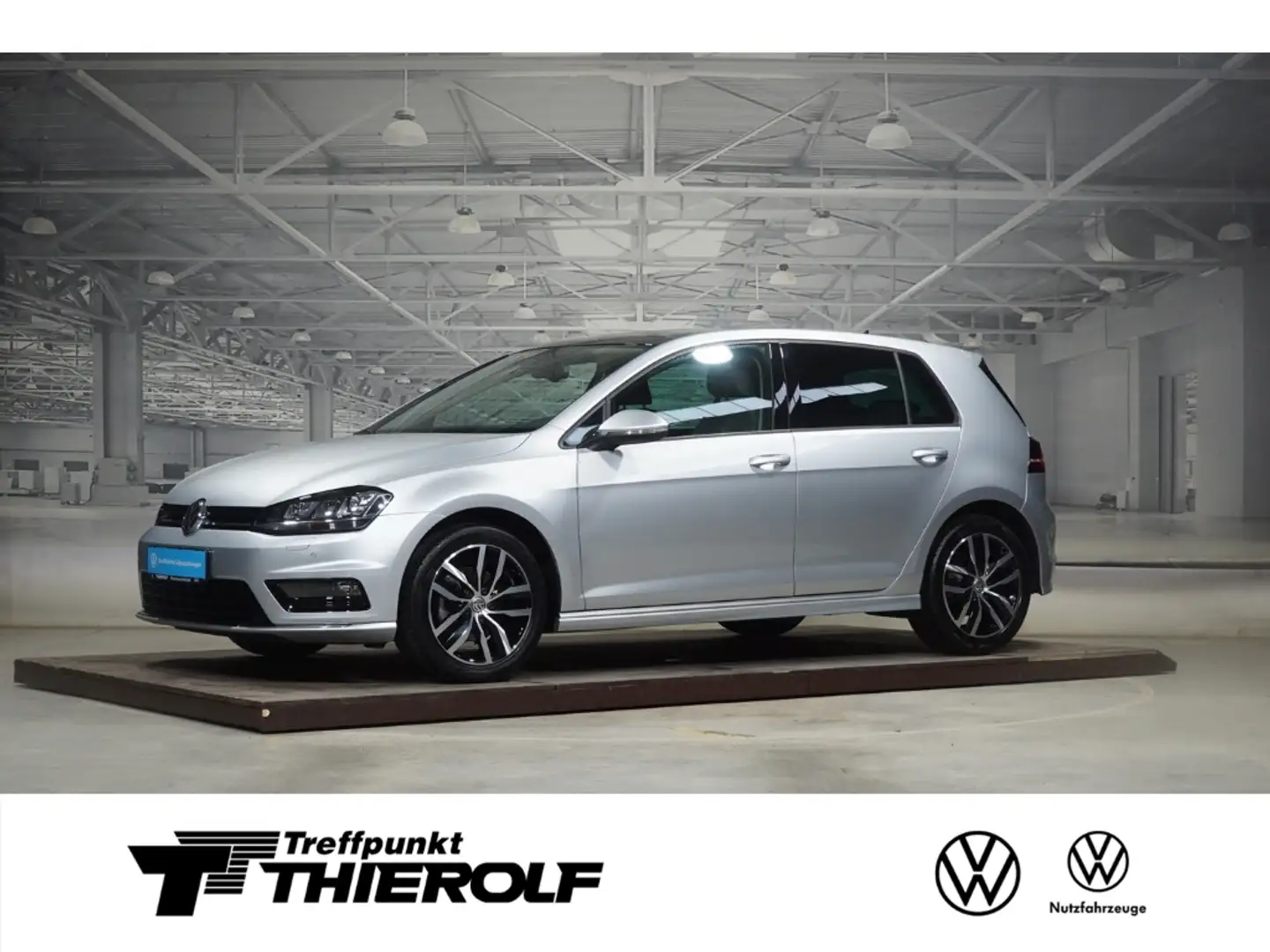 Volkswagen Golf VII 1.4 TSI Highline Pano Navi 17 Zoll Silber - 1
