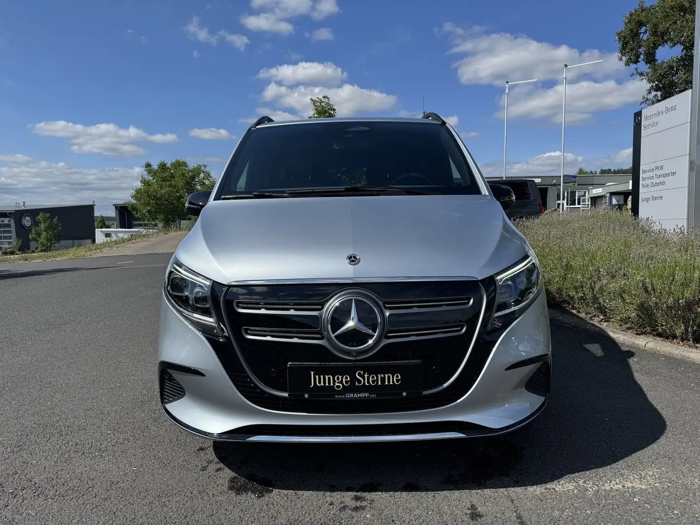 Mercedes-Benz EQV 300 300 Avantgarde AIRMATIC*BURMESTER*AUGMENTED* Срібний - 2