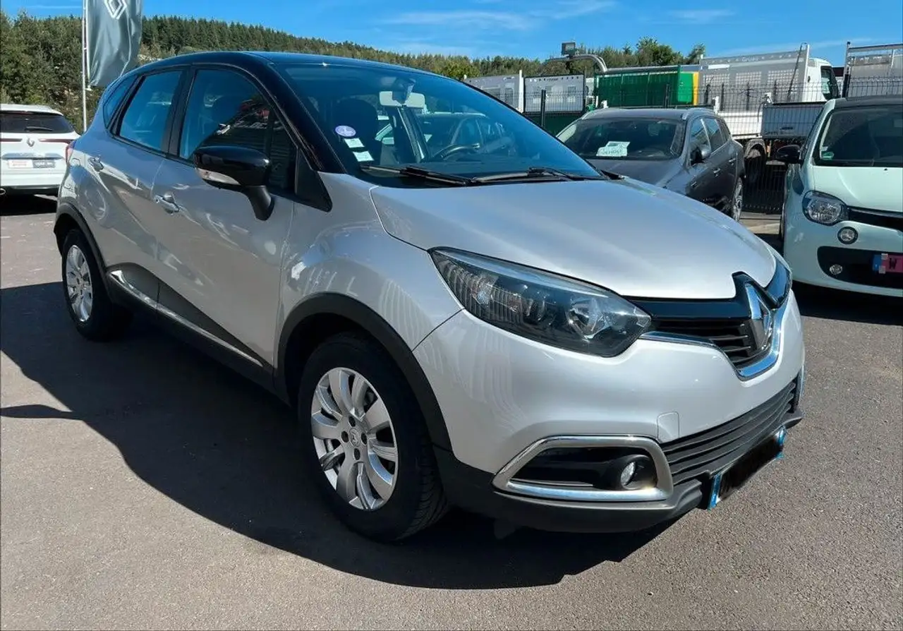 Renault Captur 0.9 TCe 90 ch ZEN â 1Ã¨re Main
