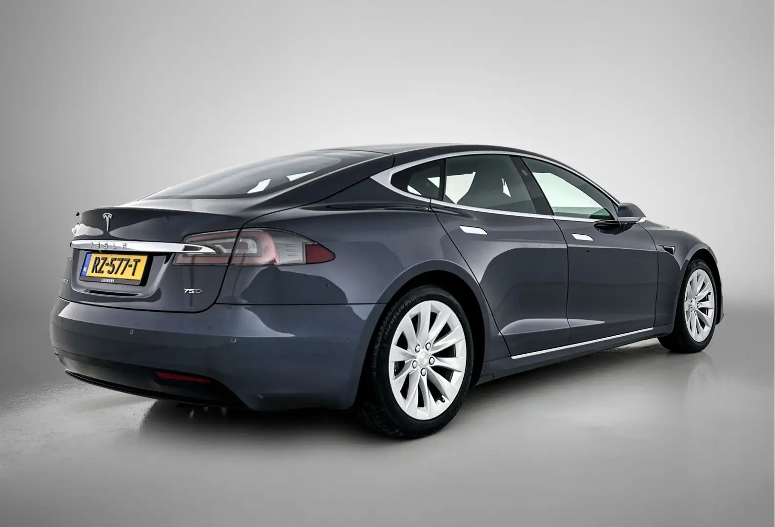 Tesla Model S 75D Base | SOH 95% | Auto Pilot | BTW Gris - 2
