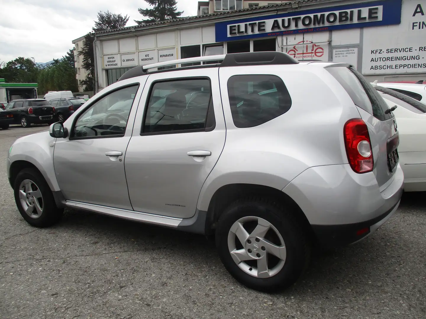Dacia Duster dCi 110 4x4 KLIMA Grau - 2