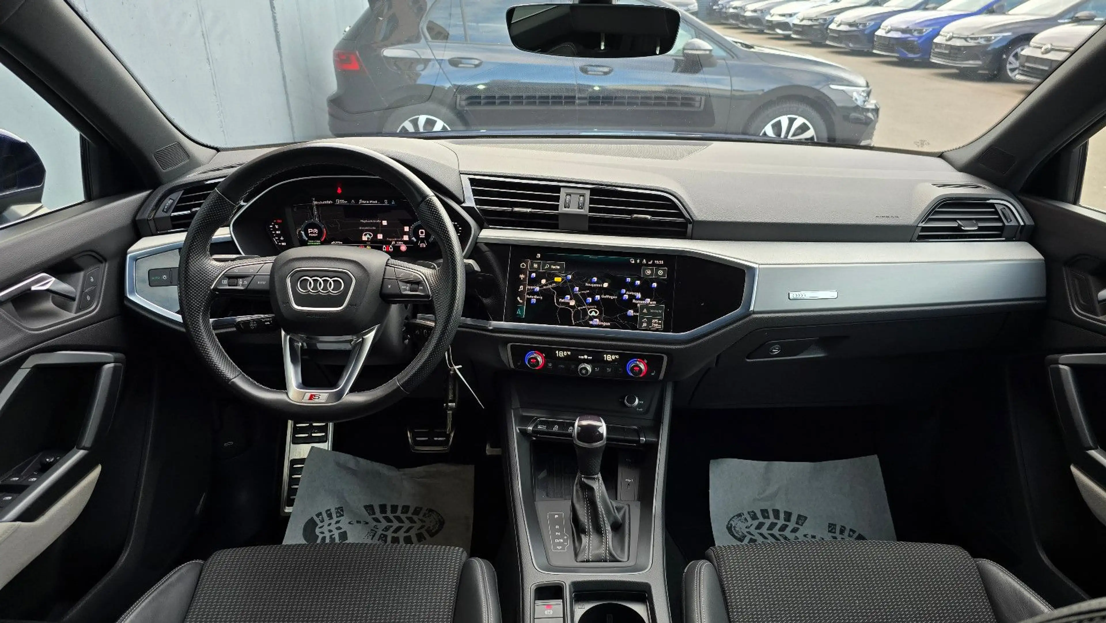 Audi Q3 35 TFSI S tronic 3 x S line Sportback Pano/20 — photo 5