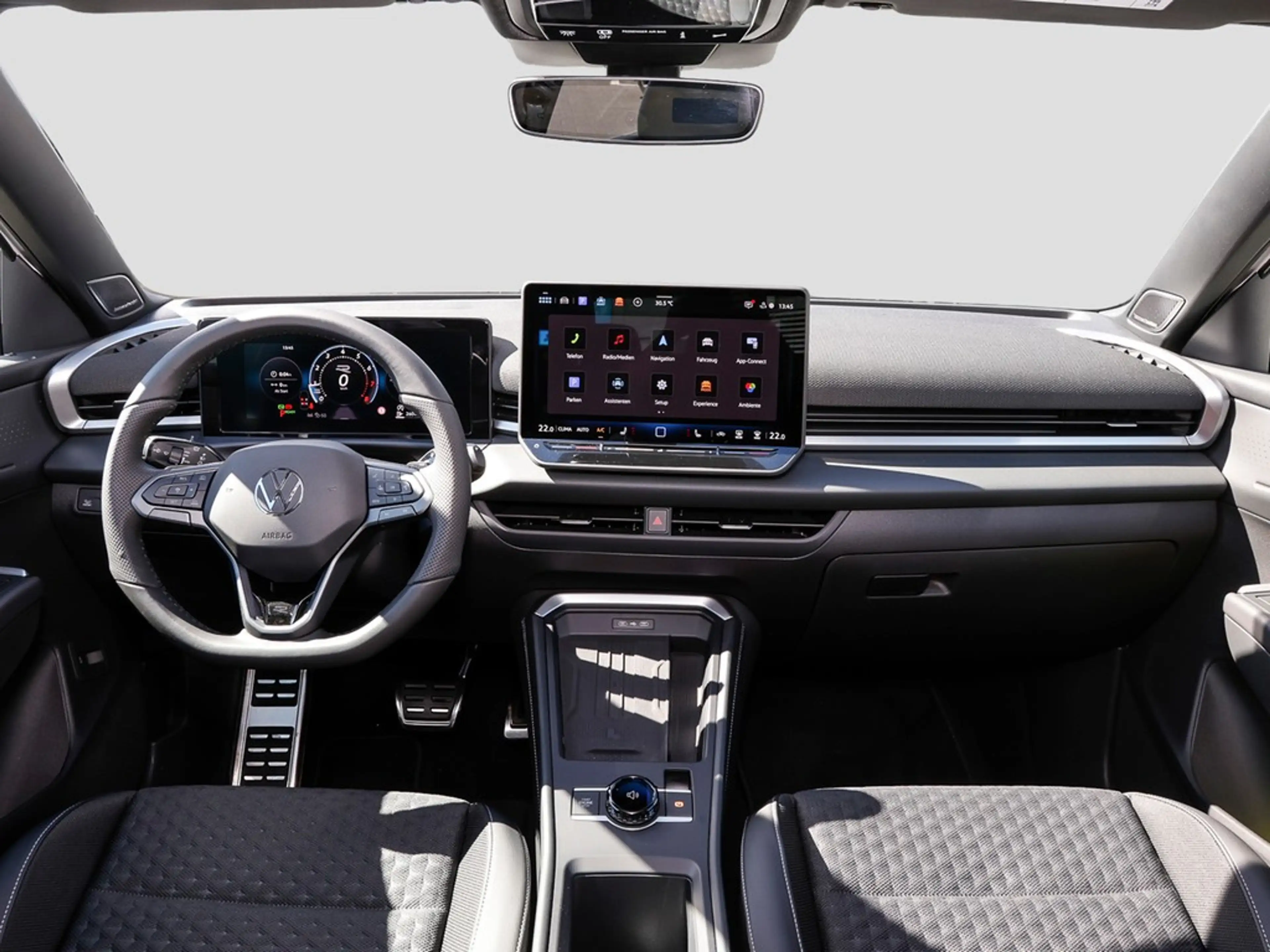 Volkswagen T-Roc 1.5 eTSI DSG R-Line AHK/BlackStyle/IQLight — photo 12