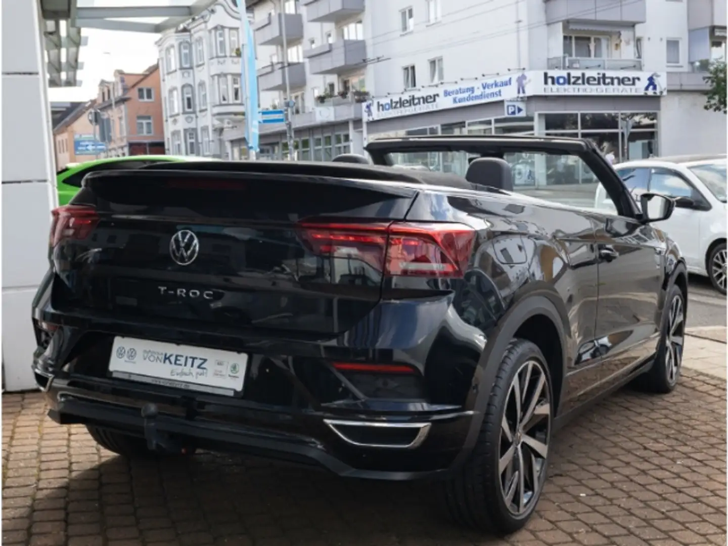 Volkswagen T-Roc Cabriolet R-Line 1.5 TSI EU6d Zwart - 2