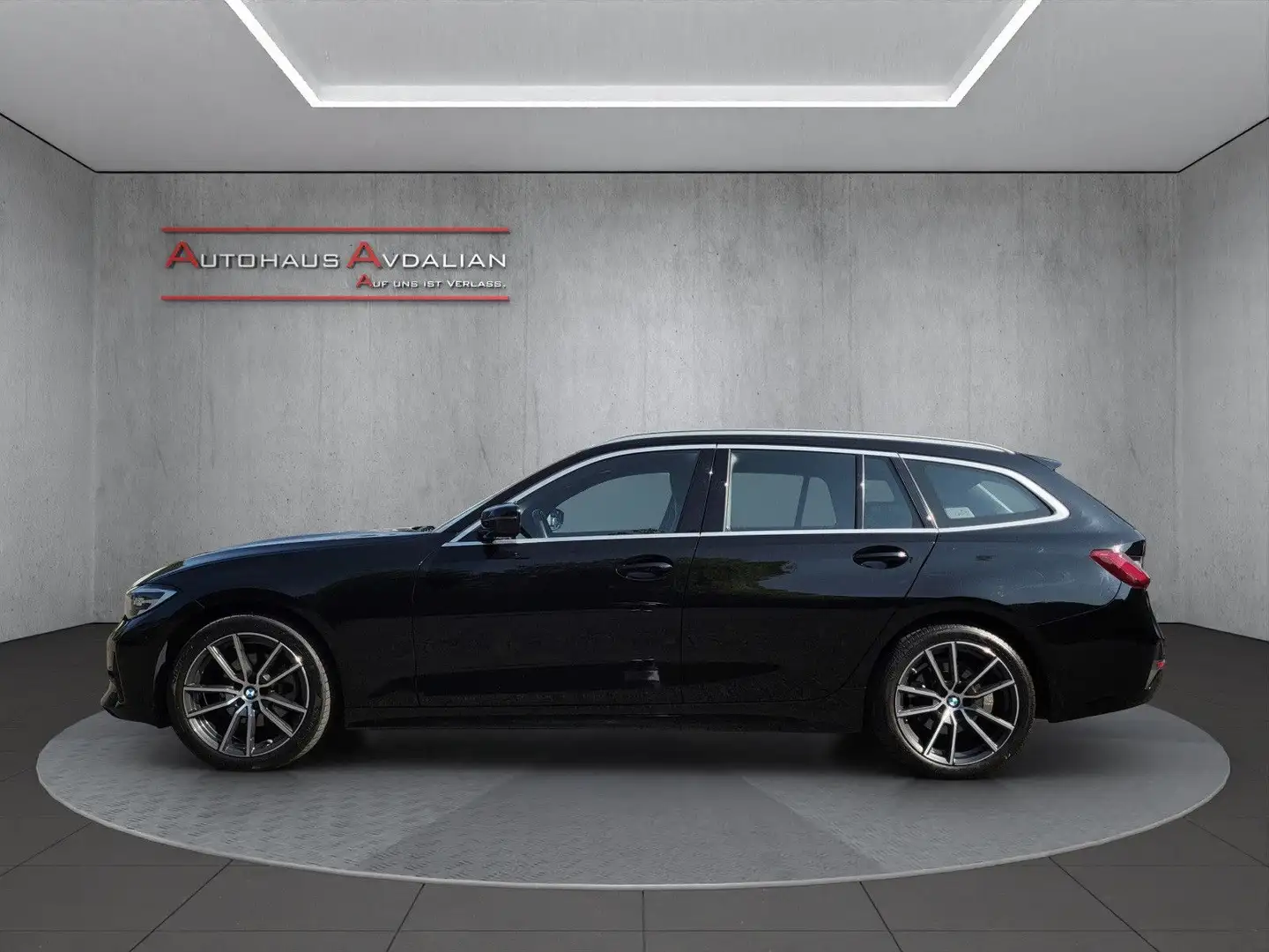 BMW 320 d Touring Sport Line AHK|BUSINESS|LED|HiFi Noir - 2