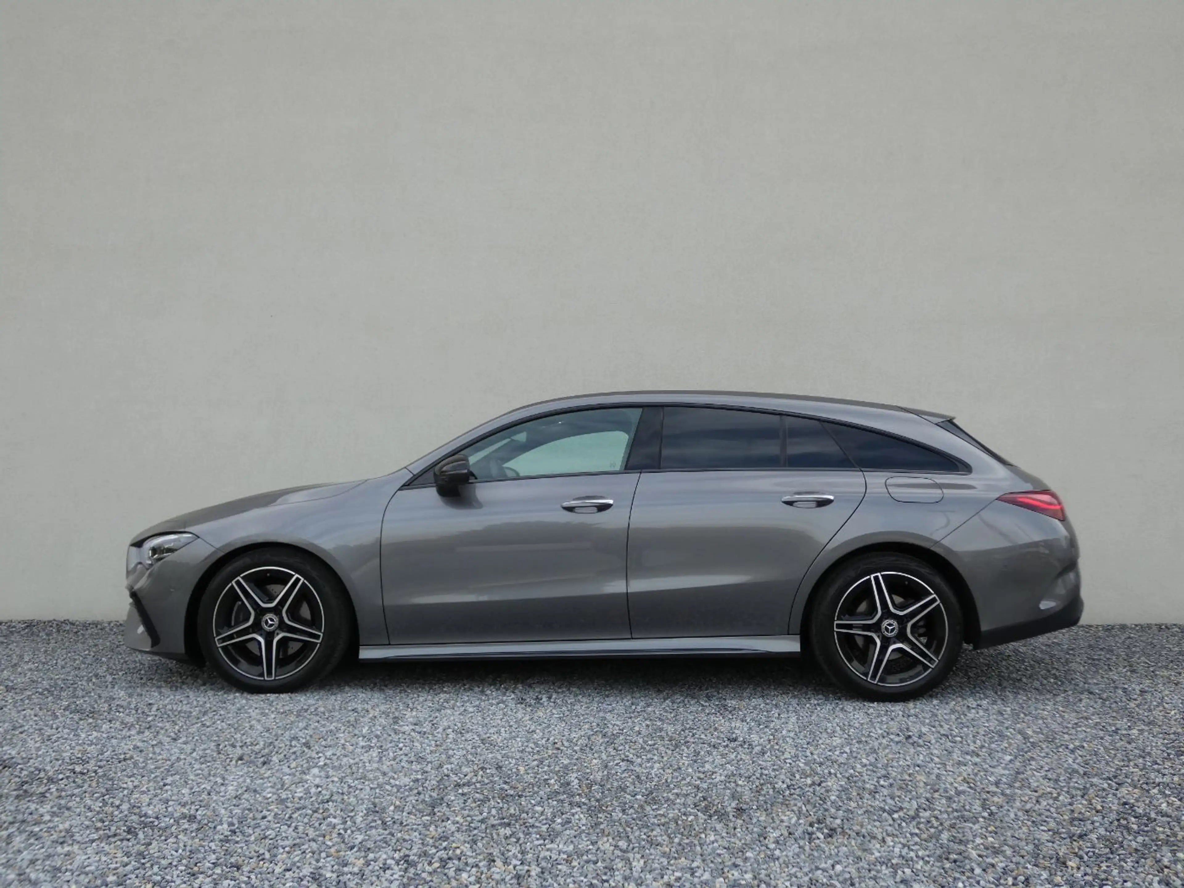 Mercedes-Benz CLA 200 d SB AMG +360°+KeyGo+MultiB+Winterp.+Night — photo 9
