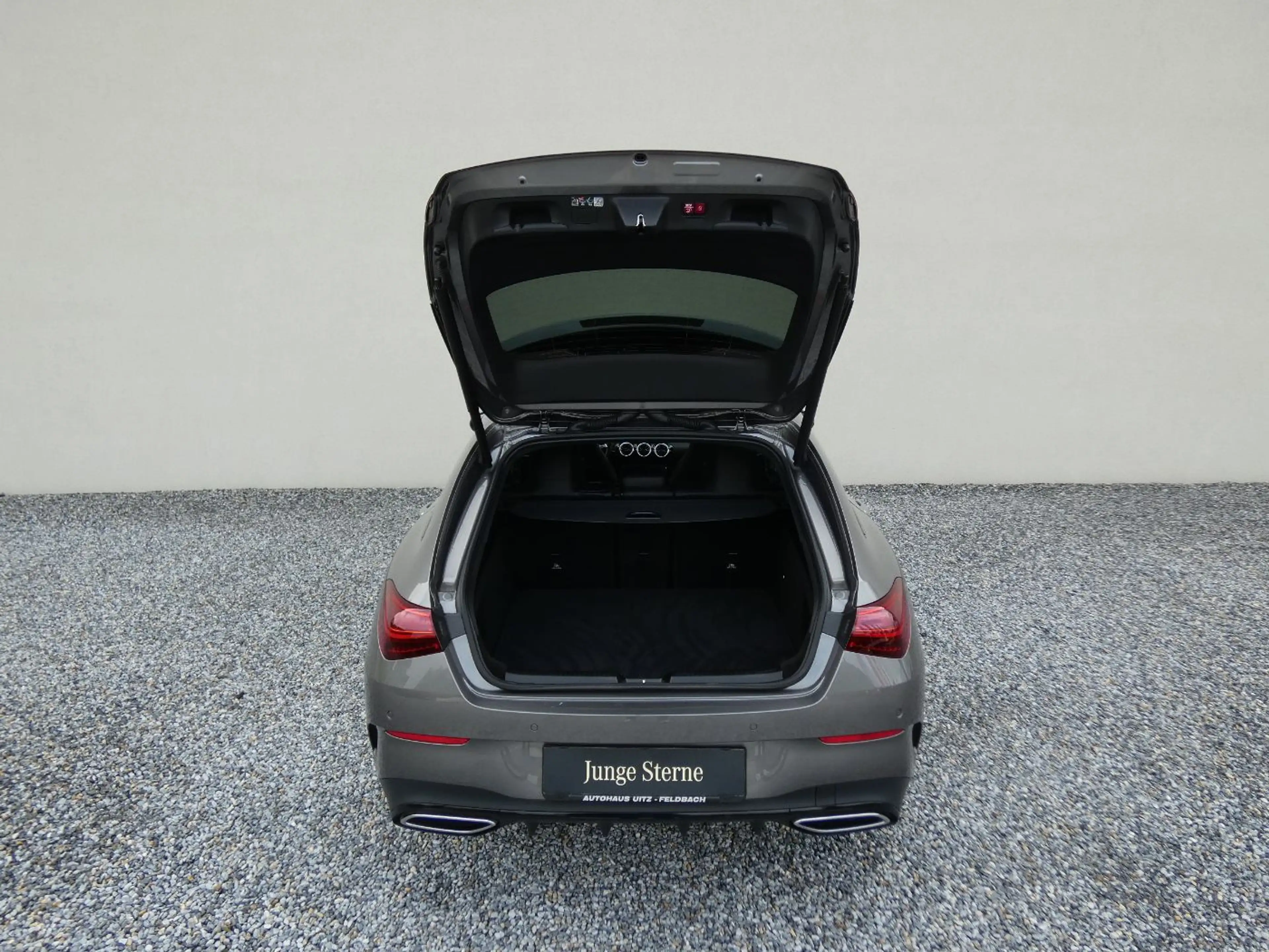 Mercedes-Benz CLA 200 d SB AMG +360°+KeyGo+MultiB+Winterp.+Night — photo 10