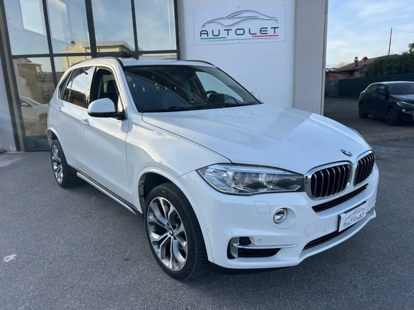 BMW X5 sDrive25d Luxury Bianco - 1
