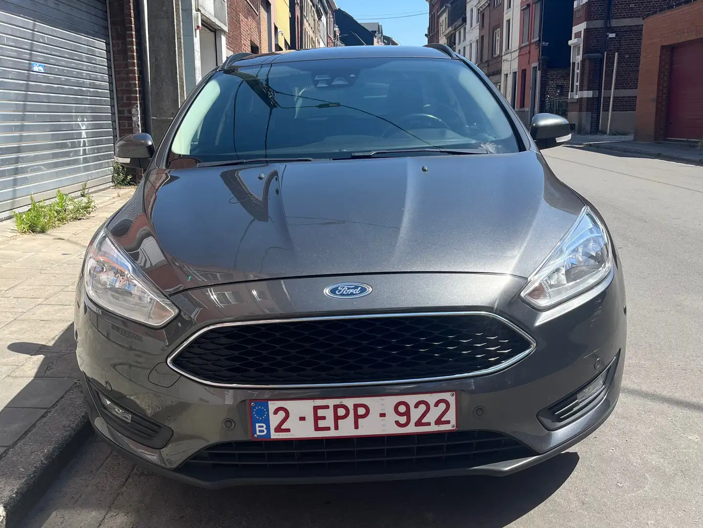 Ford Focus Focus SW 1.5 TDCi 120 S Gris - 1