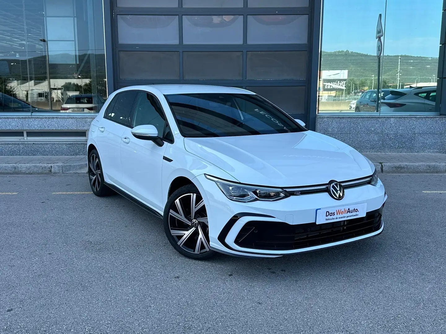 Volkswagen Golf 1.5 TSI R-Line 96kW Weiß - 2