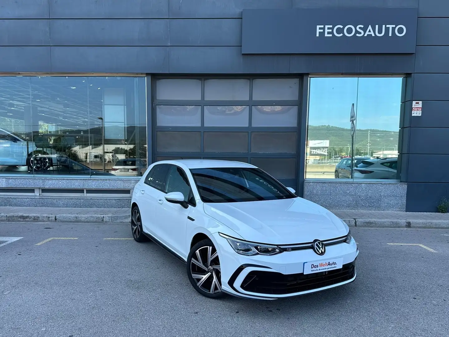 Volkswagen Golf 1.5 TSI R-Line 96kW Weiß - 1