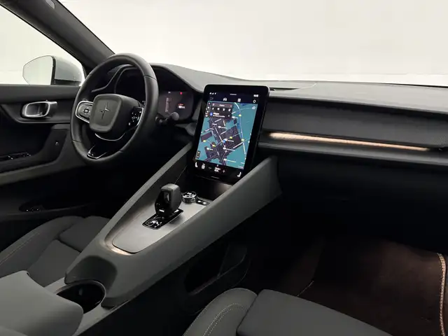 Polestar 2 view 4