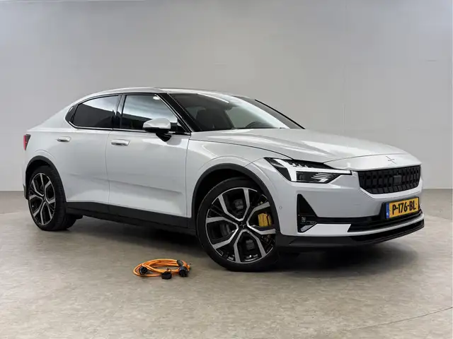 Polestar 2 view 6