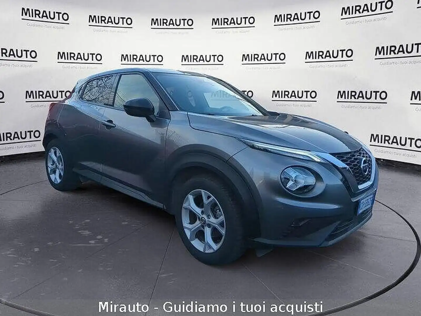 Nissan Juke 1.0 DIG-T 114 CV DCT N-Connecta Gris - 1