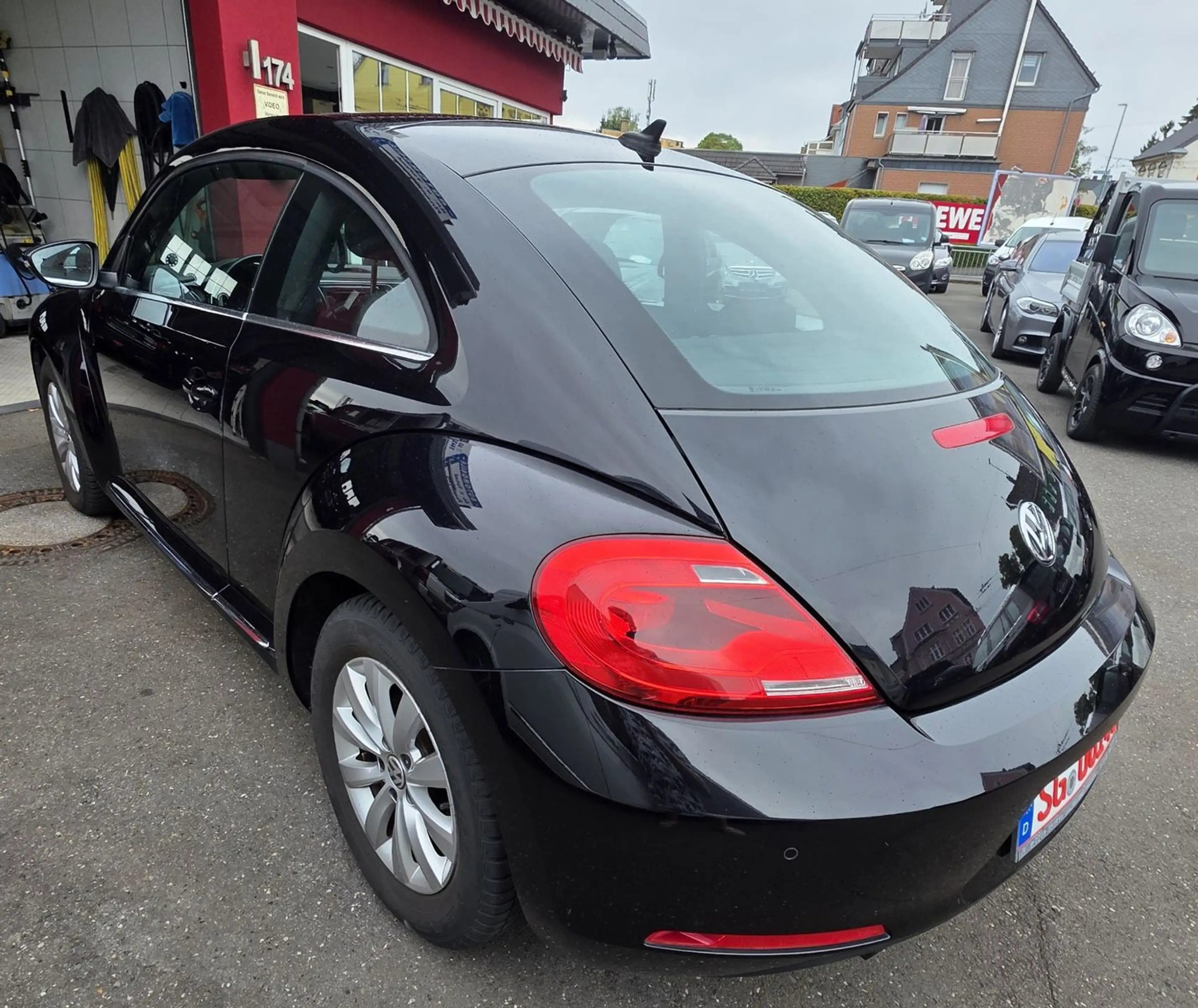 Volkswagen Beetle Design BMT Navi+Sitzh.+PDC+Klimaautom. — photo 3