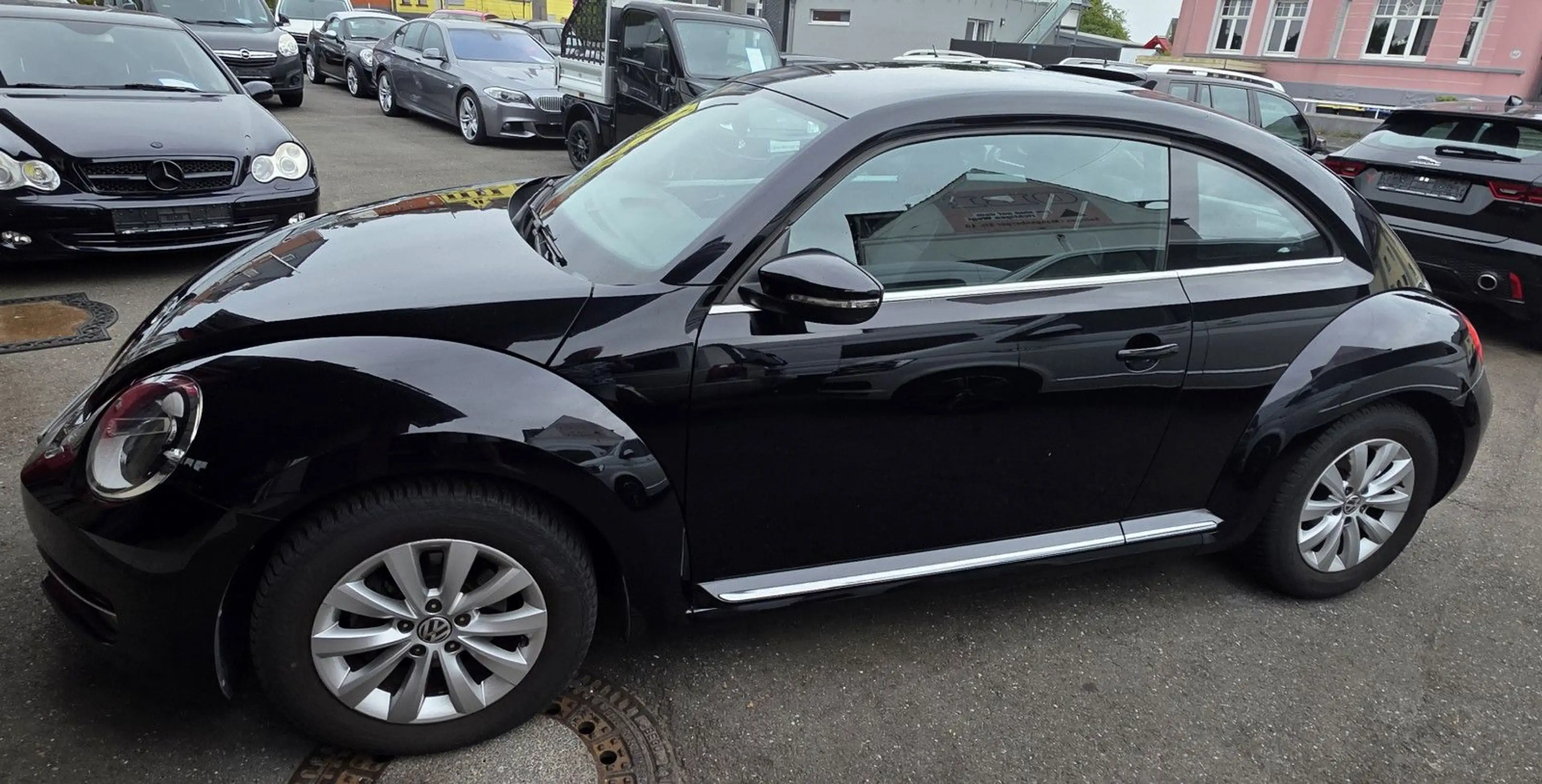 Volkswagen Beetle Design BMT Navi+Sitzh.+PDC+Klimaautom. — photo 2