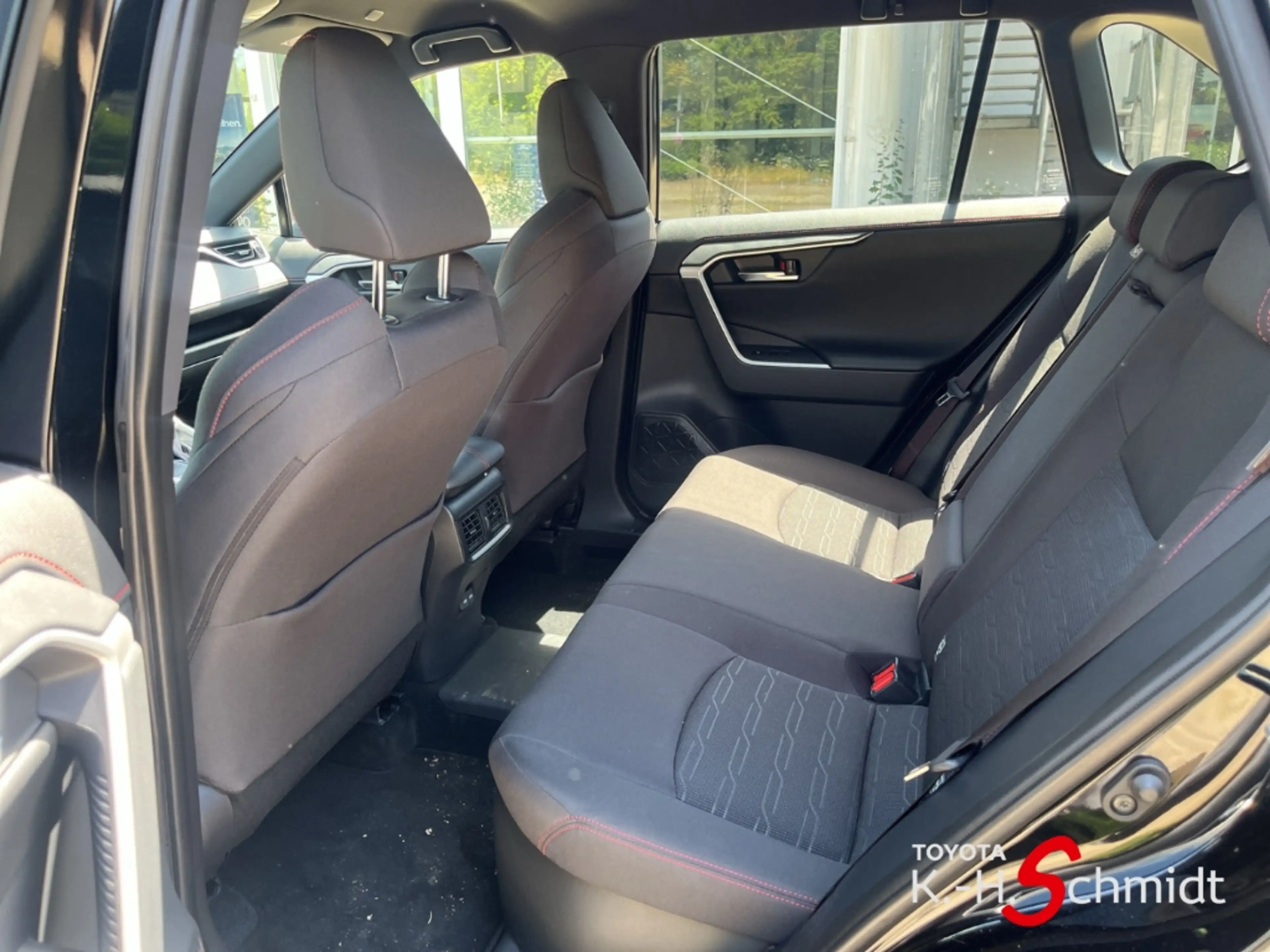 Toyota RAV 4 Plug-in Hybrid Team Player 2.5 VVT-i -EU6d - 2,5 , — photo 11