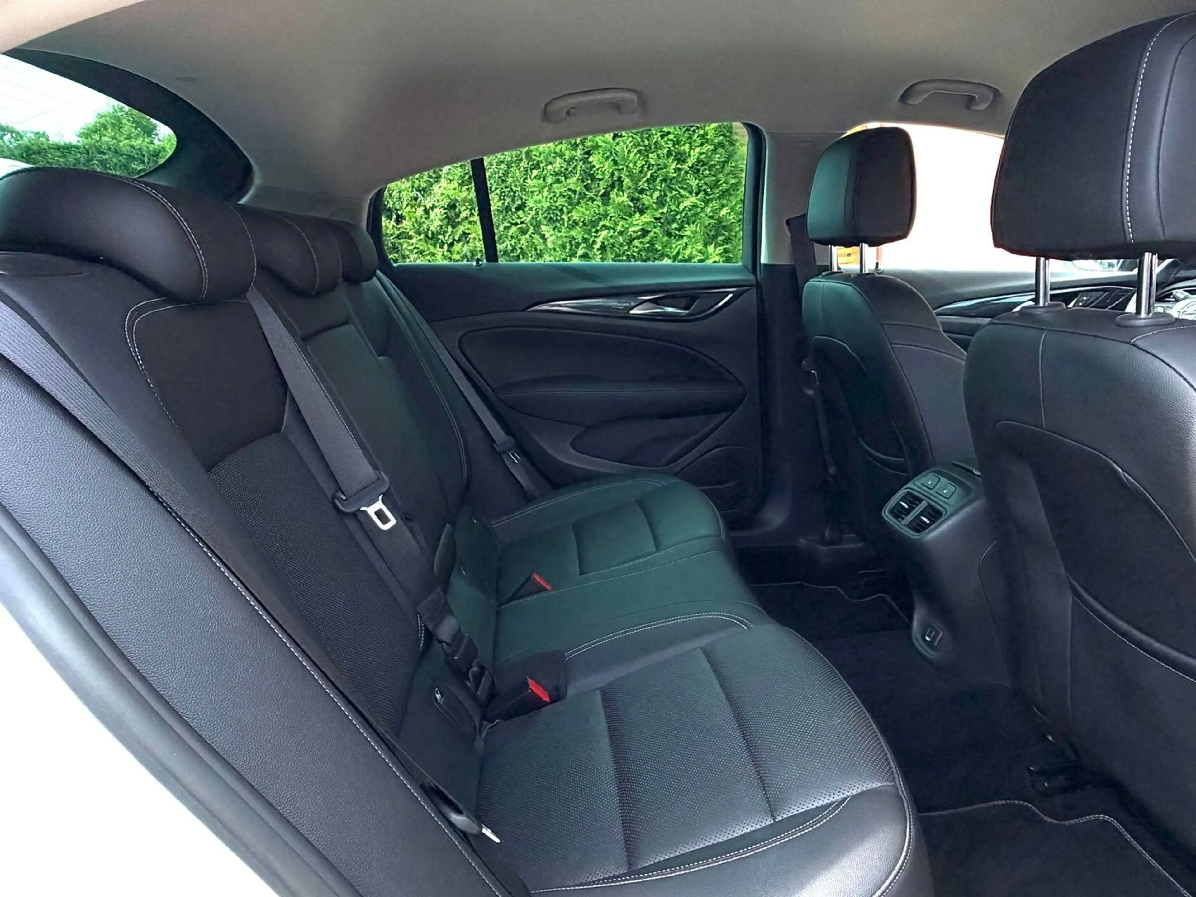 Opel Insignia Grand Sport 1.6 CDTI Business Innovation — photo 7