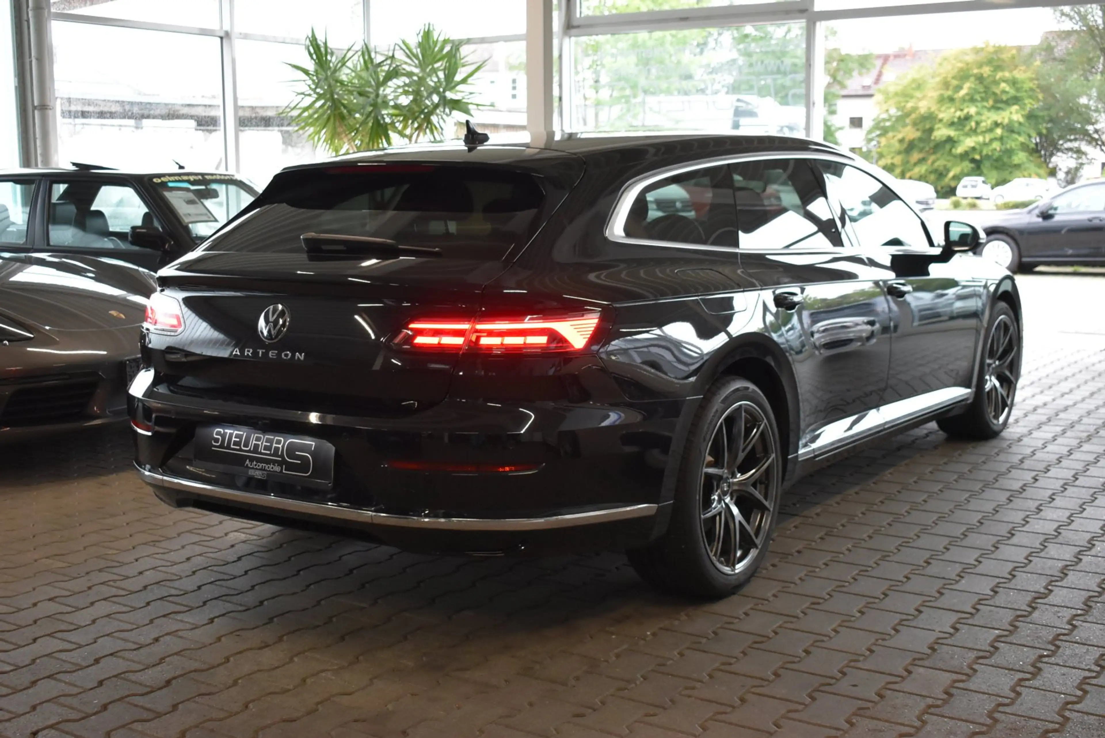 Volkswagen Arteon Shooting Brake 2.0 TDI DSG Elegance ACC Kamera — photo 6