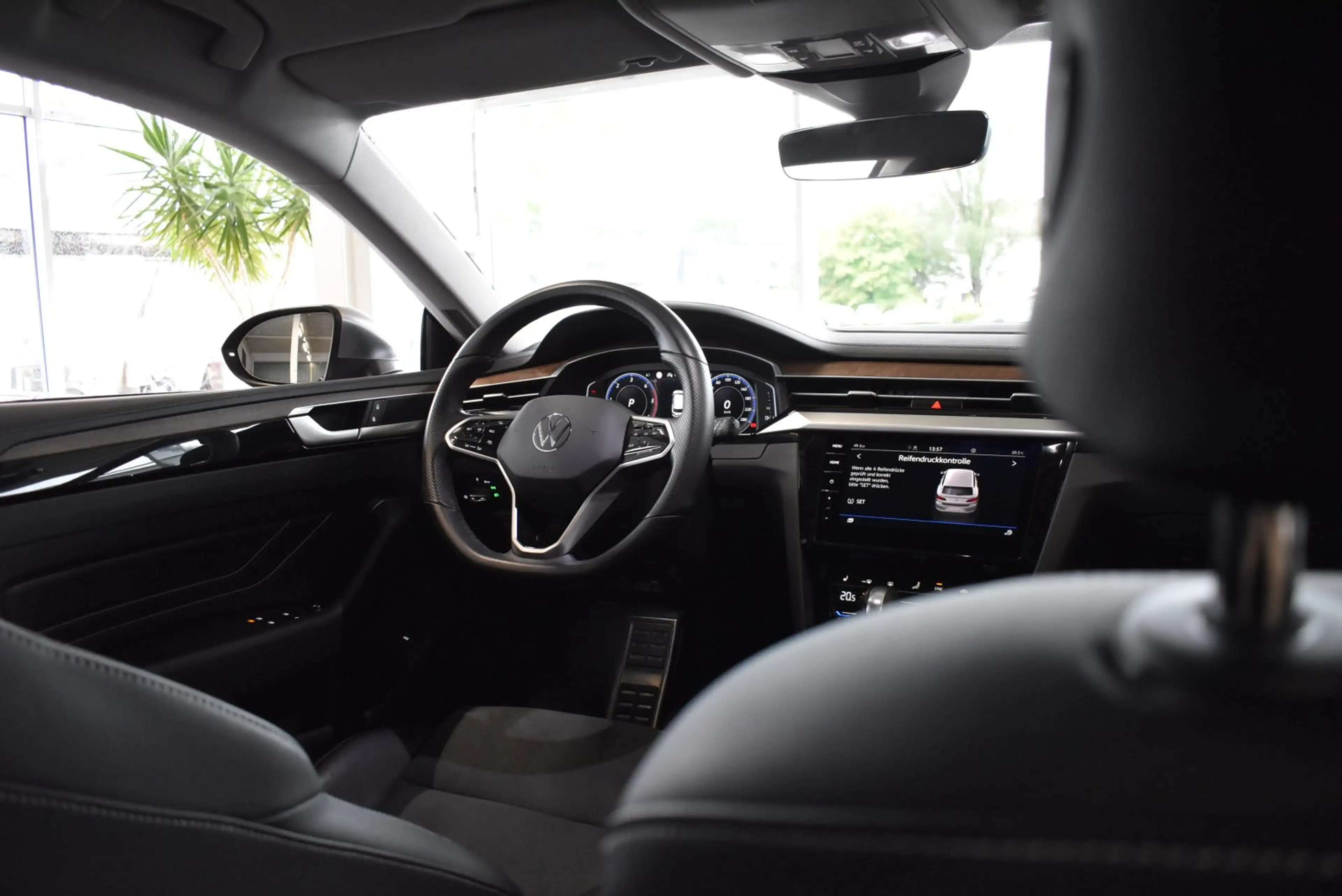 Volkswagen Arteon Shooting Brake 2.0 TDI DSG Elegance ACC Kamera — photo 14