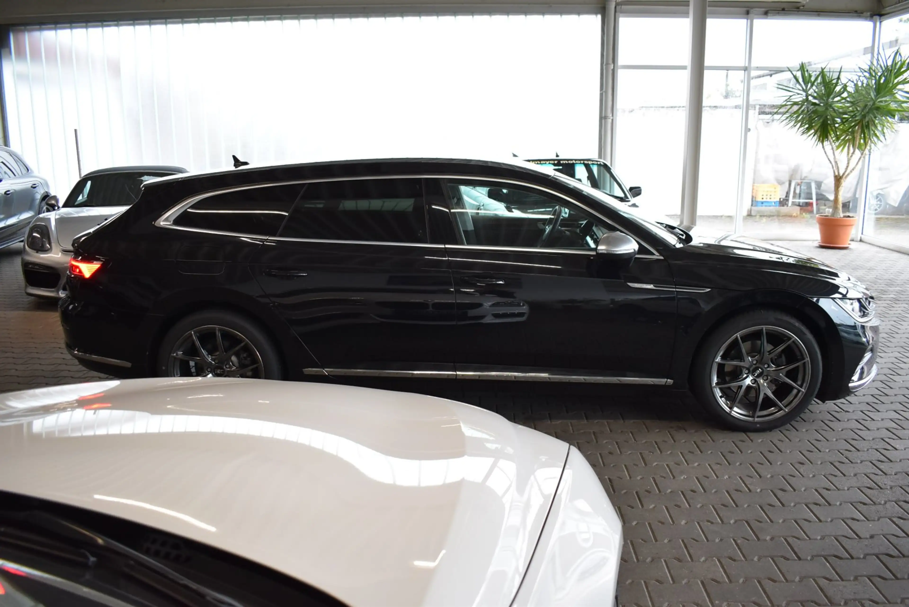 Volkswagen Arteon Shooting Brake 2.0 TDI DSG Elegance ACC Kamera — photo 7