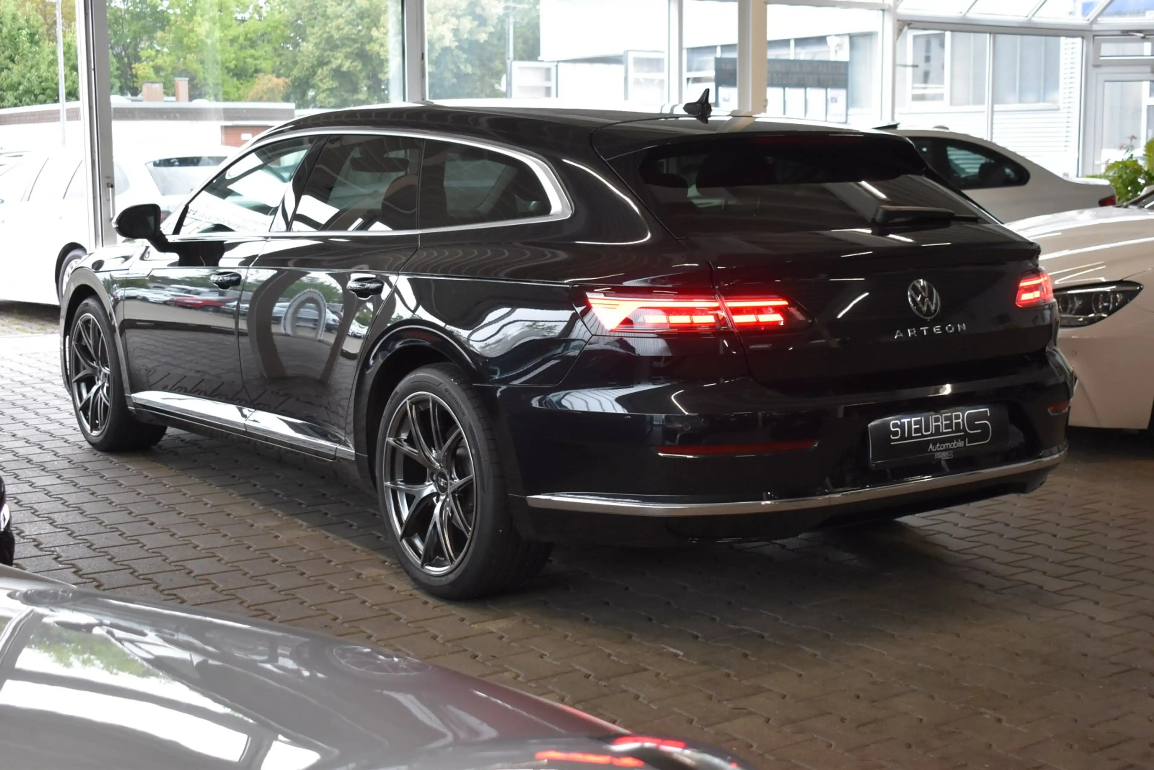 Volkswagen Arteon Shooting Brake 2.0 TDI DSG Elegance ACC Kamera — photo 4