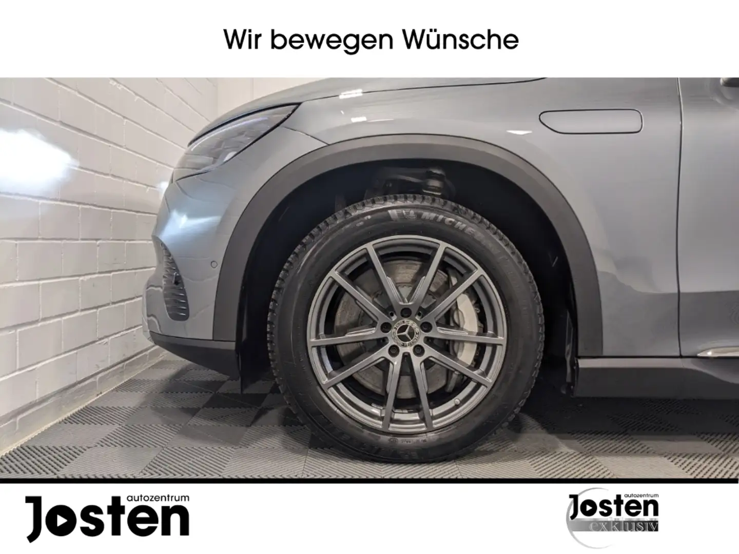 Mercedes-Benz EQE 300 350 Edition Electric Art 4M AHK MBUX Pano 360 Šedá - 2