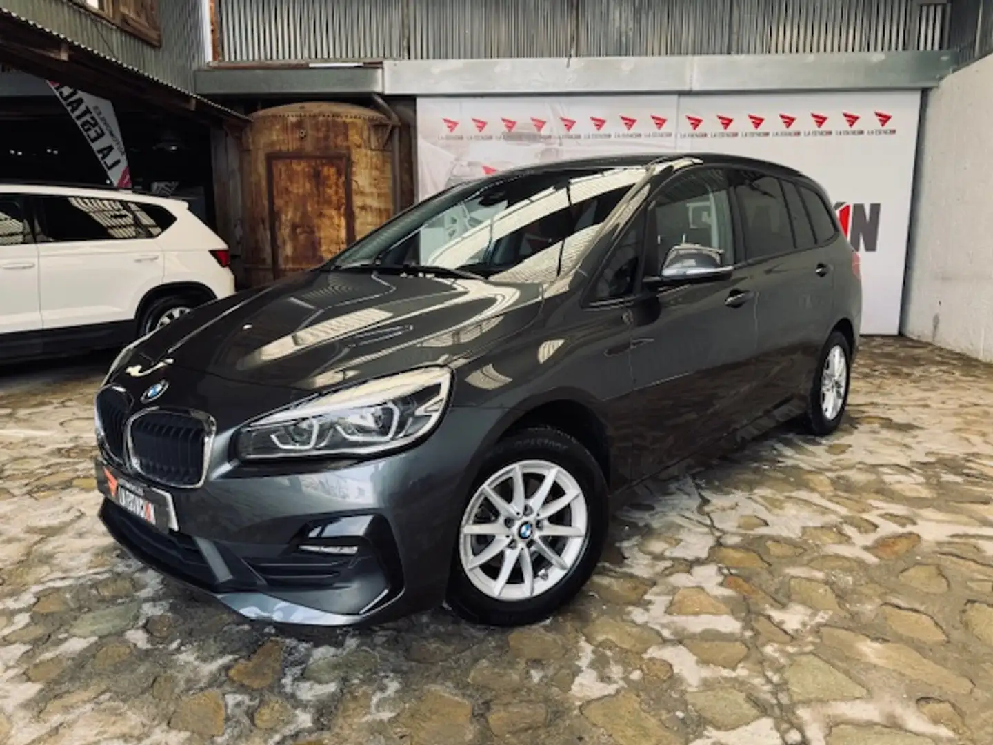BMW 216 216dA Gran Tourer Business Gris - 1