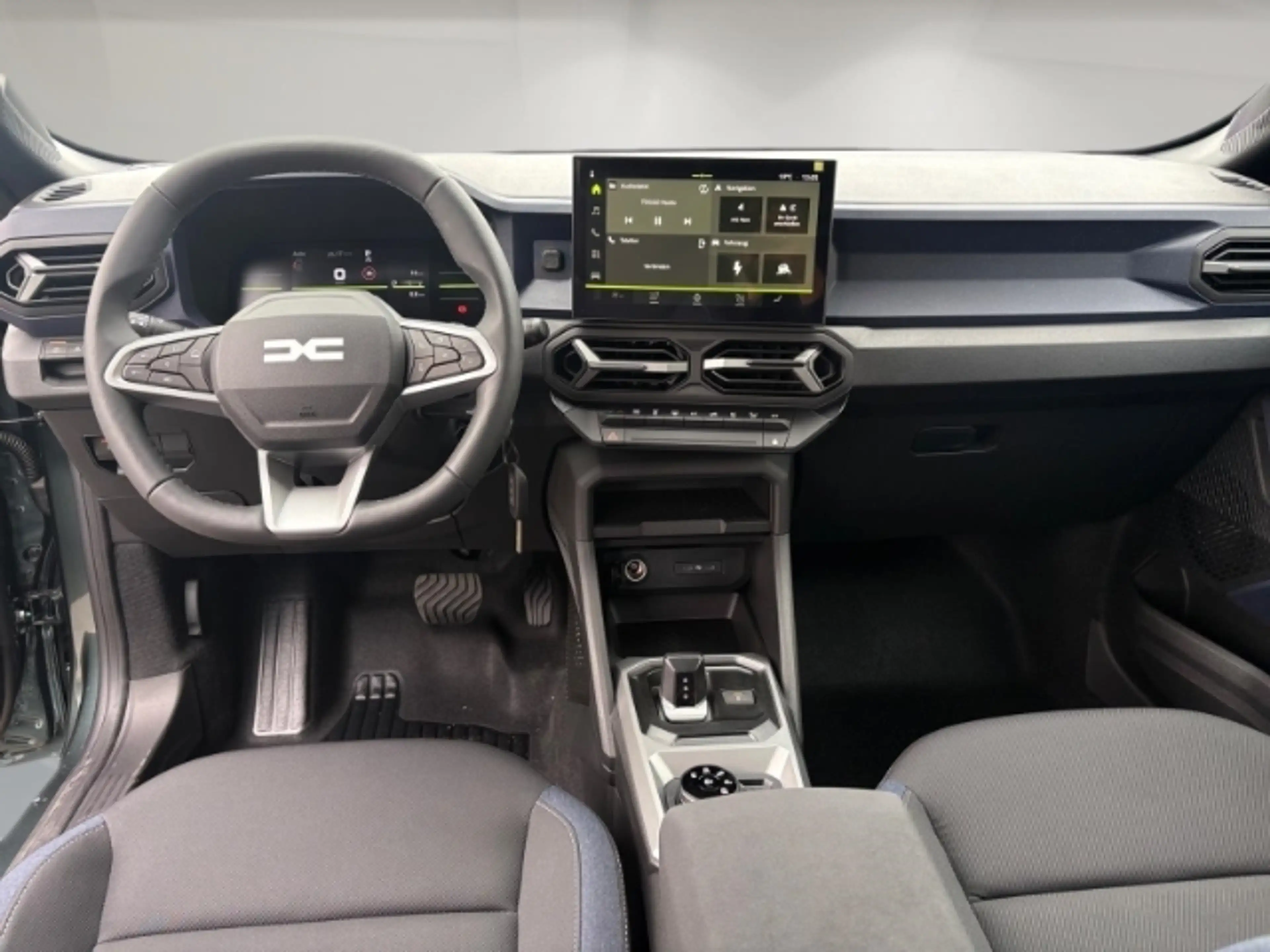 Dacia Duster Expression Hybrid-G 150 4x4 +Winterpaket+ Multimed — photo 11