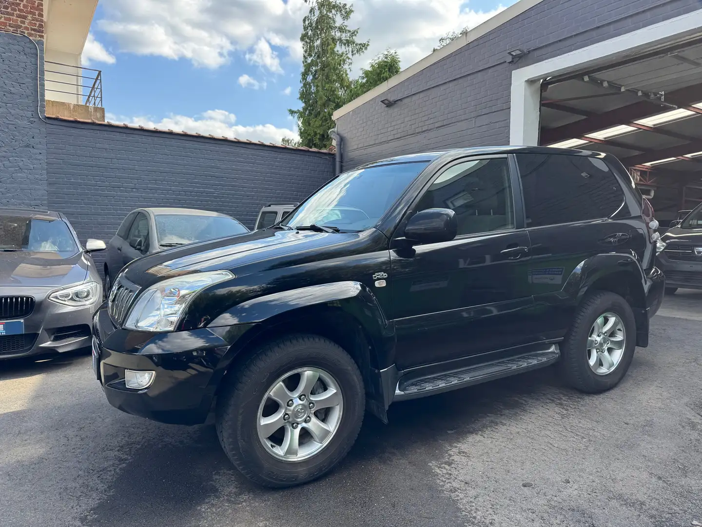 Toyota Land Cruiser 3.0 D-4D VX 1 er main Belge avec Carpass CTTE poss Zwart - 1
