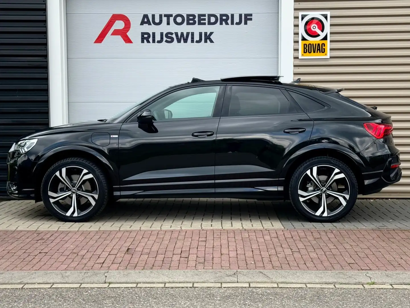 Audi Q3 Sportback 45 TFSI e S Edition Pano/Sonos/Sfeer/Cam Noir - 2