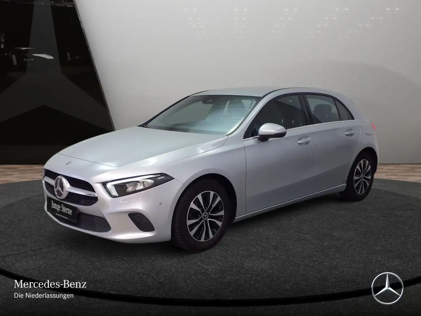 Mercedes-Benz A 180 d LED+KAMERA+7G Silber - 2