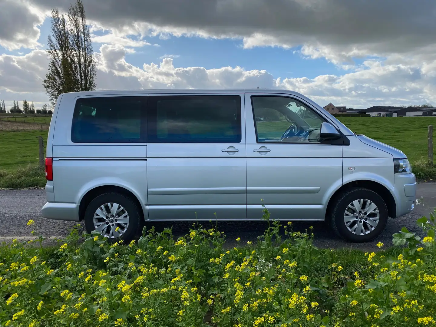 Volkswagen T5 Multivan Comfortline, TDi 2.0l, 100kw, 136pk, 1ste eigenaar Argent - 1