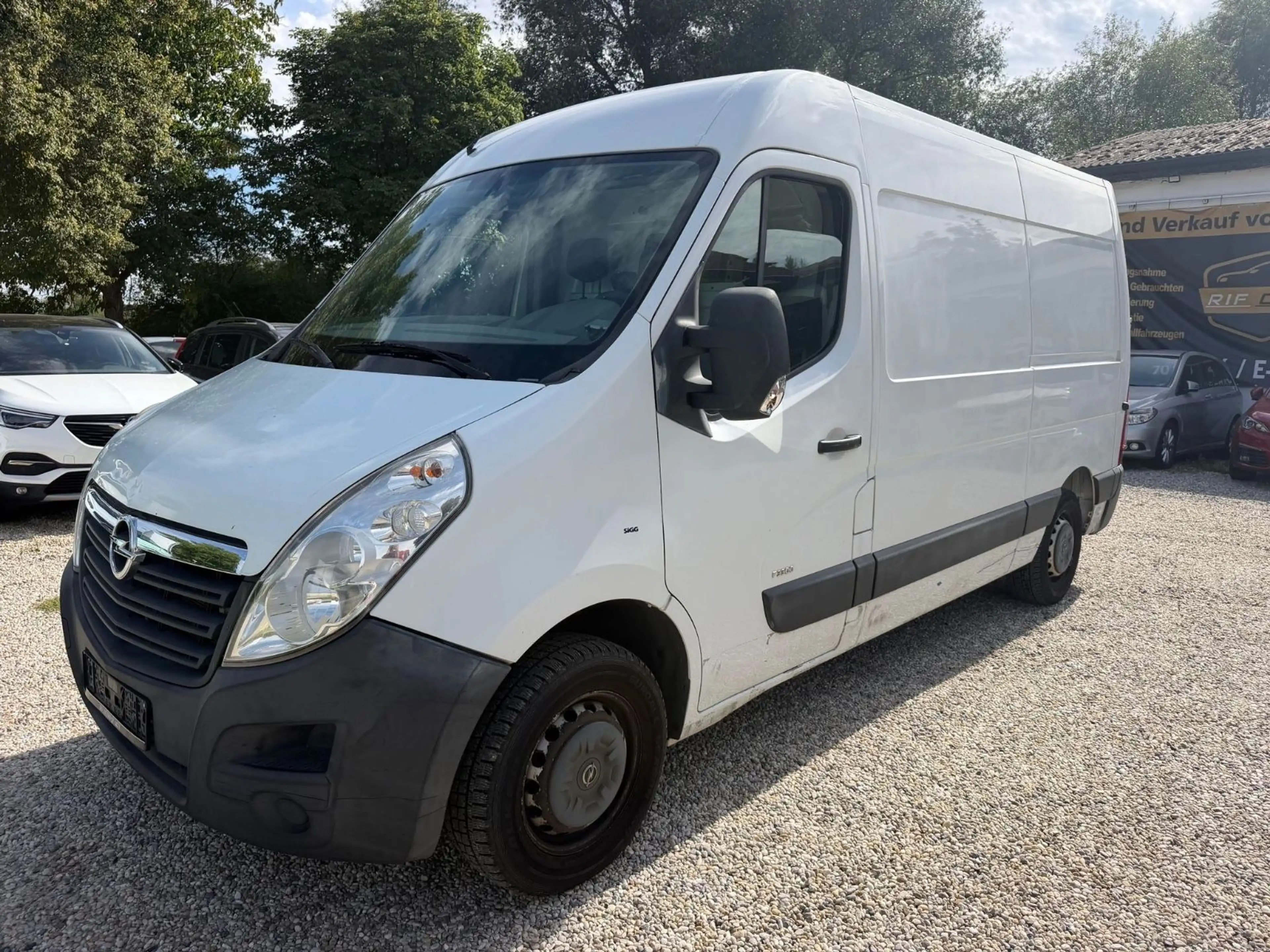 Opel Movano B Kasten L2H2 3,3t Klima AHK TÜV 01/28 — photo 4