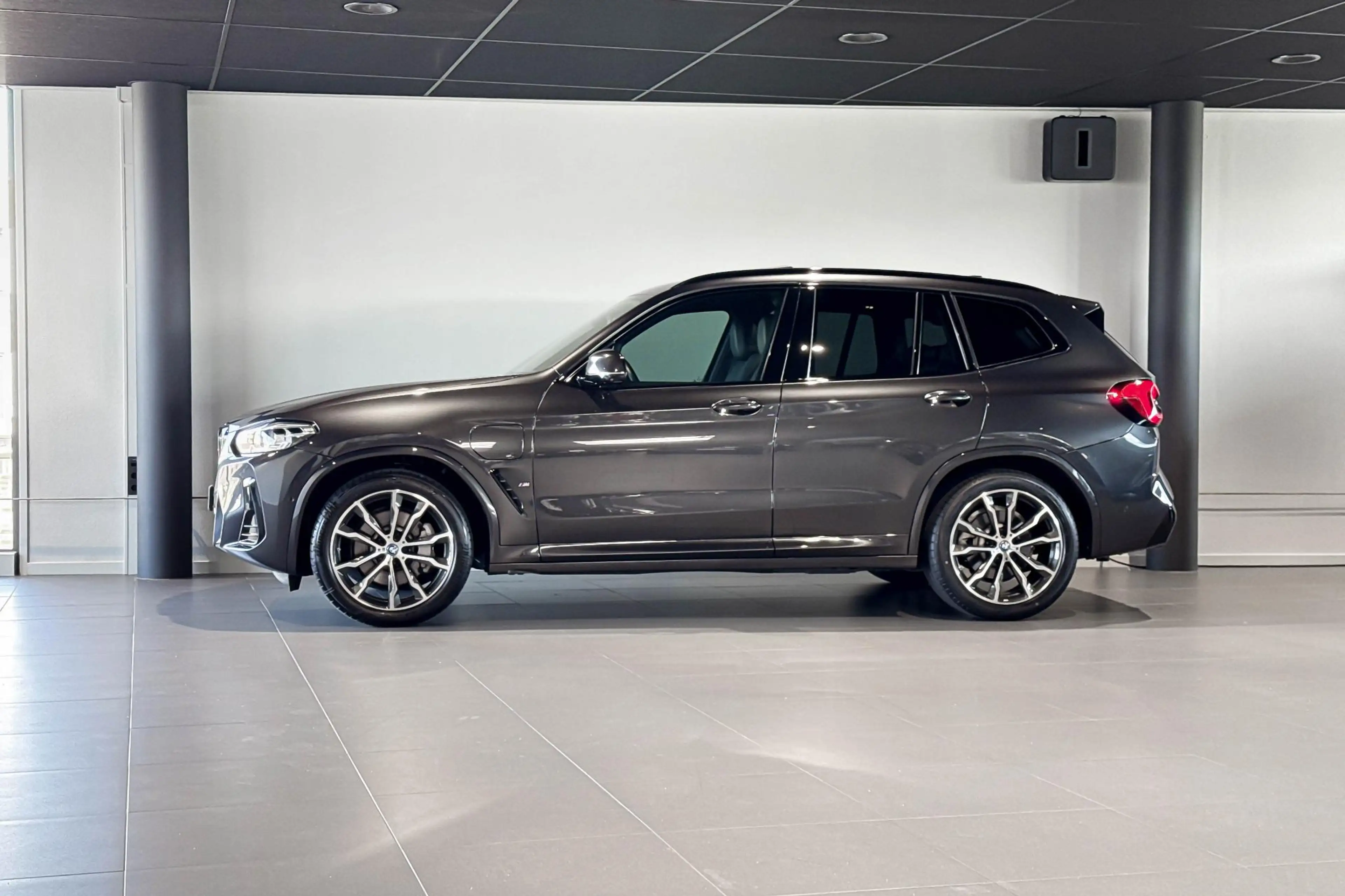 BMW X3 xDrive30e Business Edition Plus | M Sport | Glazen — photo 2
