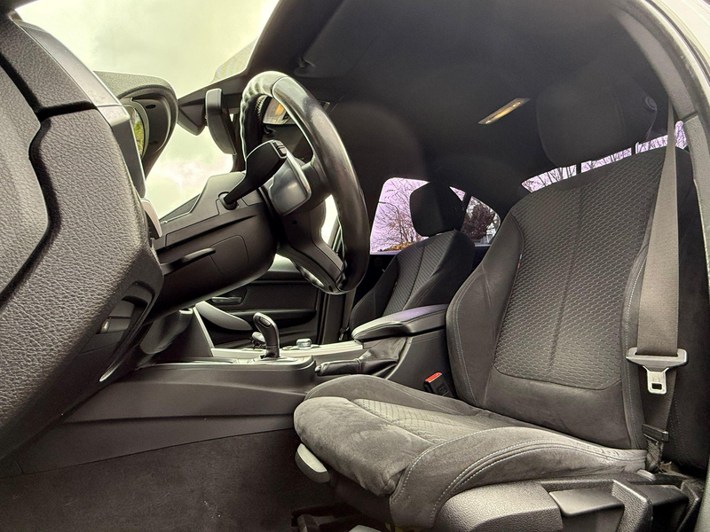 BMW 335 3-serie 335i xDrive High Executive M-Pakket, Head- — photo 4