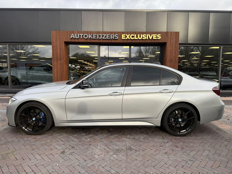 BMW 335 3-serie 335i xDrive High Executive M-Pakket, Head- — photo 9